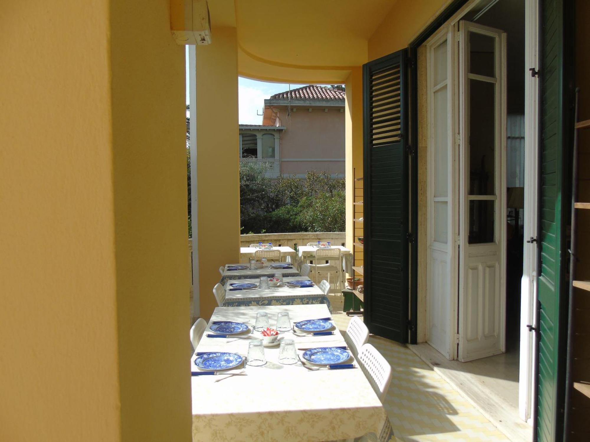 Villino Vanzetti 1930 Cagliari Exterior photo